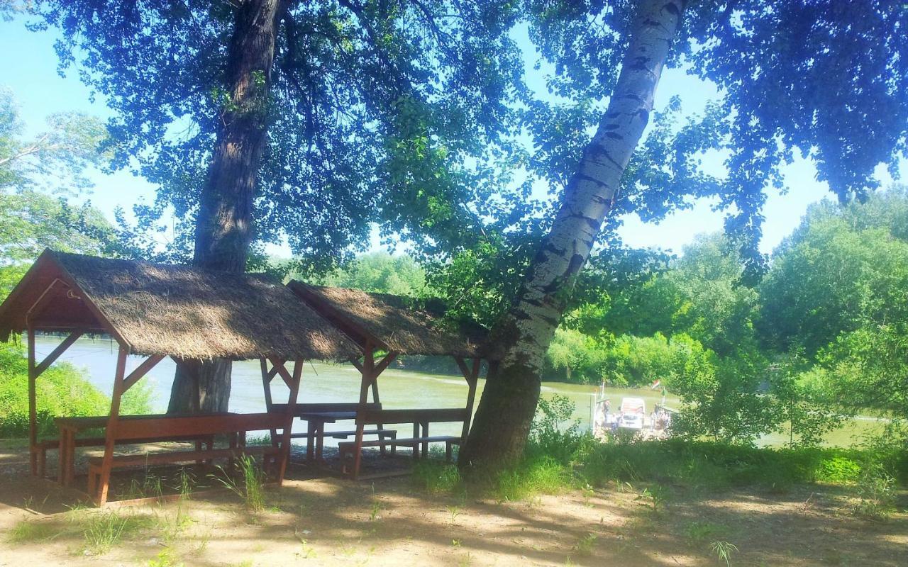 Hotel Elo Tisza Vendeghaz Nagykoru Exterior foto